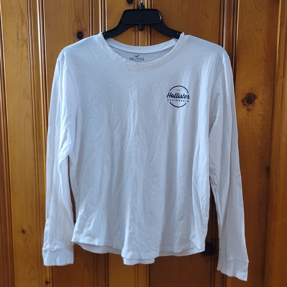 WOMEN'S HOLLISTER LONG SLEEVE T-SHIRT